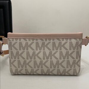 MICHEAL KORS LOGO-PRINT CANVAS BELT BAG WOMENS SIZE S